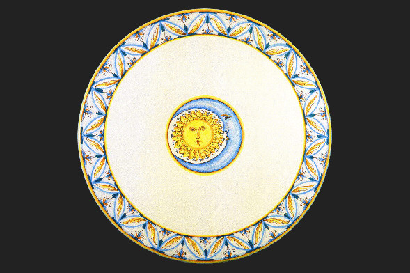 tavolo-circolare-sole-e-luna